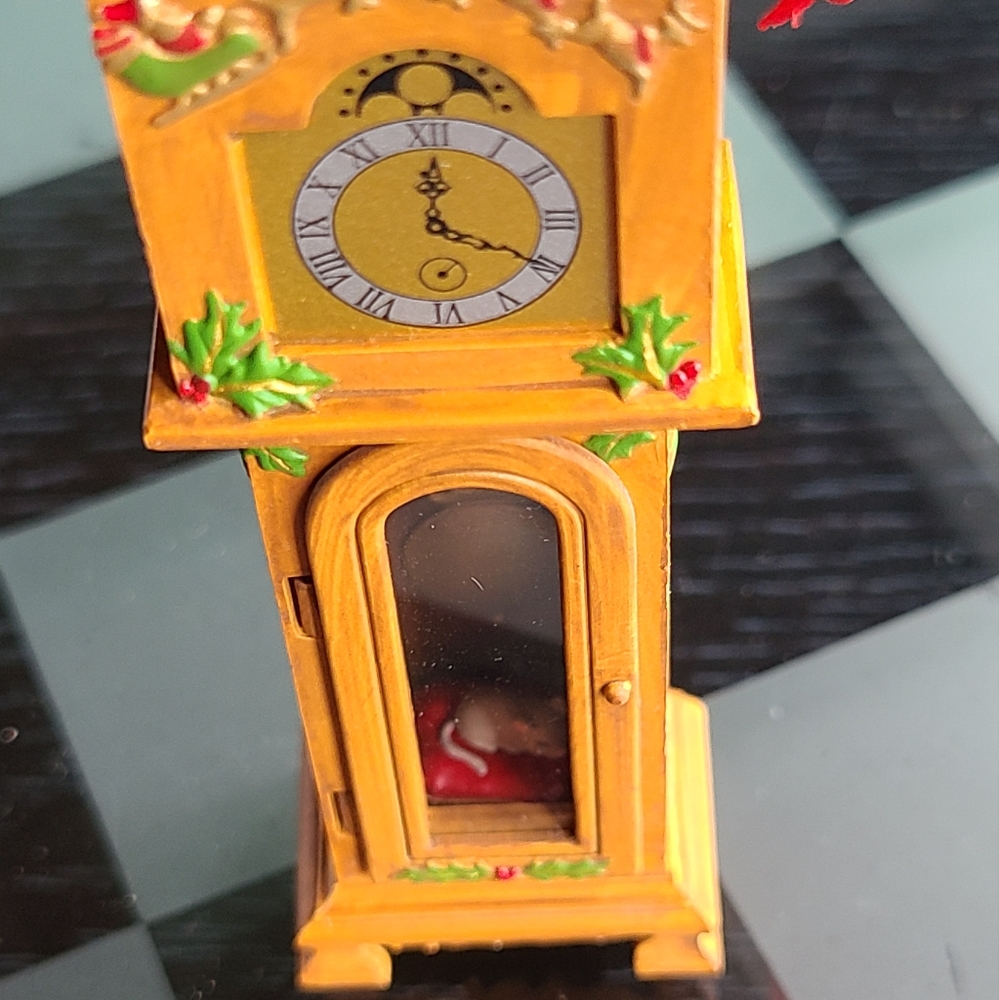 Hallmark Keepsake Ornament twas the night before Christmas grandfather c… - Picture 5 of 15